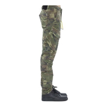 Load image into Gallery viewer, Cult’s Rocker Cargo 606 Jeans in Camo
