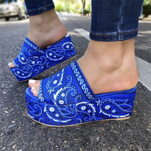 Load image into Gallery viewer, Billyunayr Paisley Print Women&#39;s &quot;Bandana&quot; Platform Sandals
