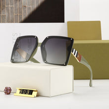 Load image into Gallery viewer, Retro Polarized Over Size Square Sunglasses
